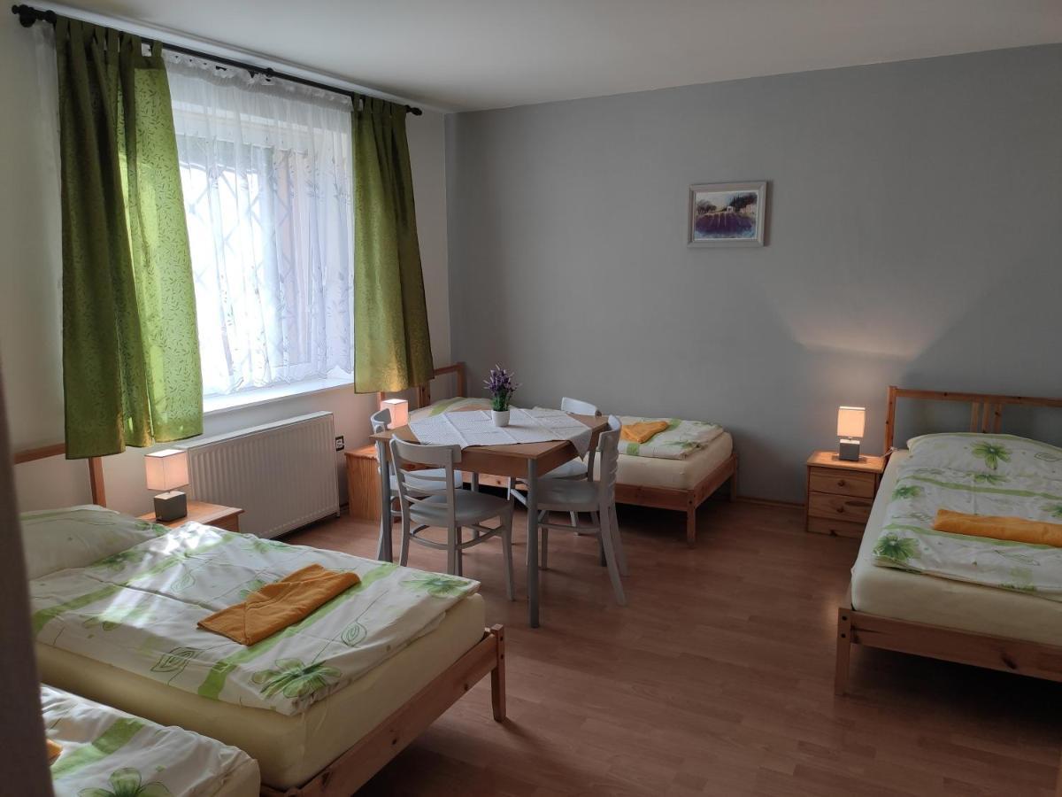 Ubytovanie Na Frantsachte Banska Stiavnica Ngoại thất bức ảnh