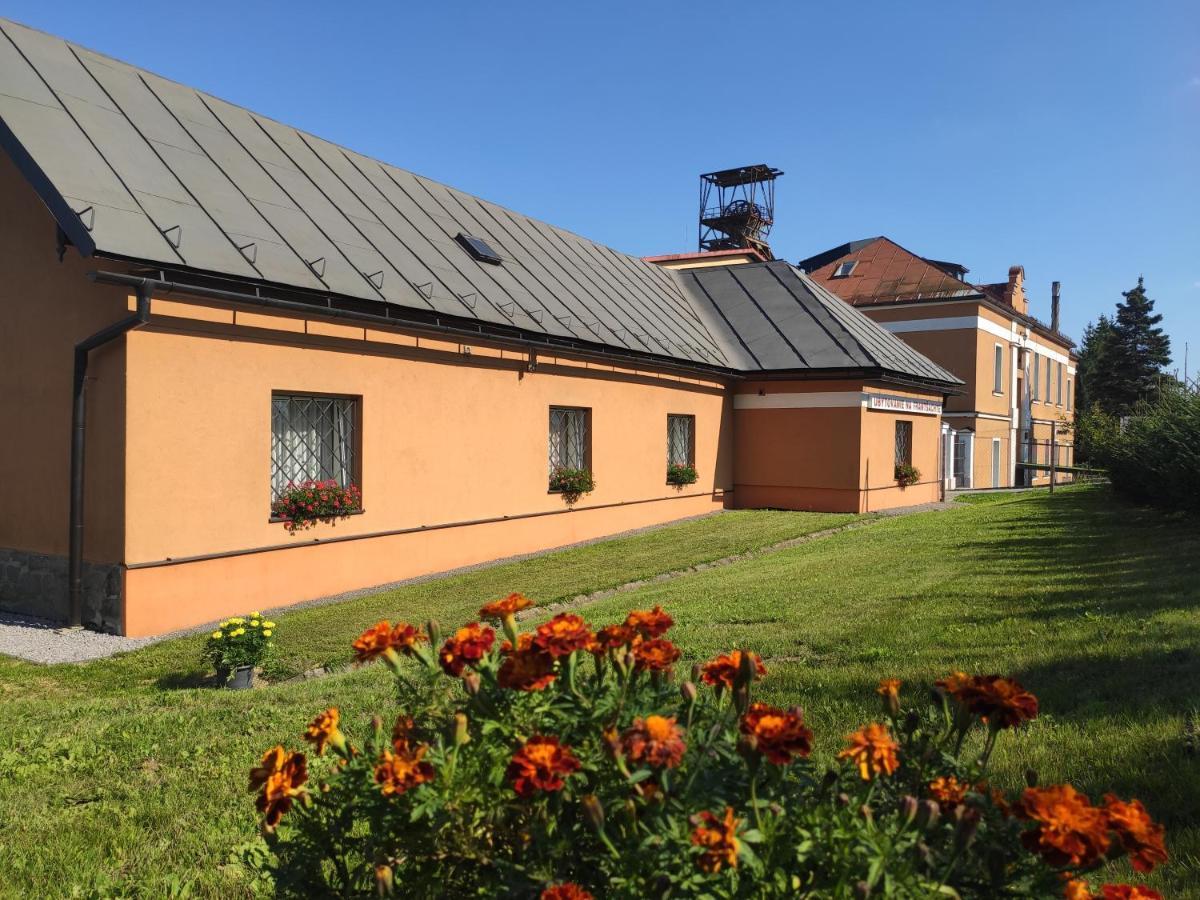 Ubytovanie Na Frantsachte Banska Stiavnica Ngoại thất bức ảnh