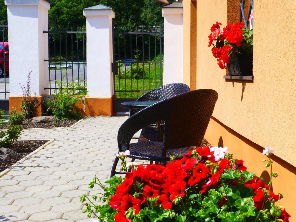 Ubytovanie Na Frantsachte Banska Stiavnica Ngoại thất bức ảnh